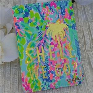 Lilly Pulitzer Passport Case